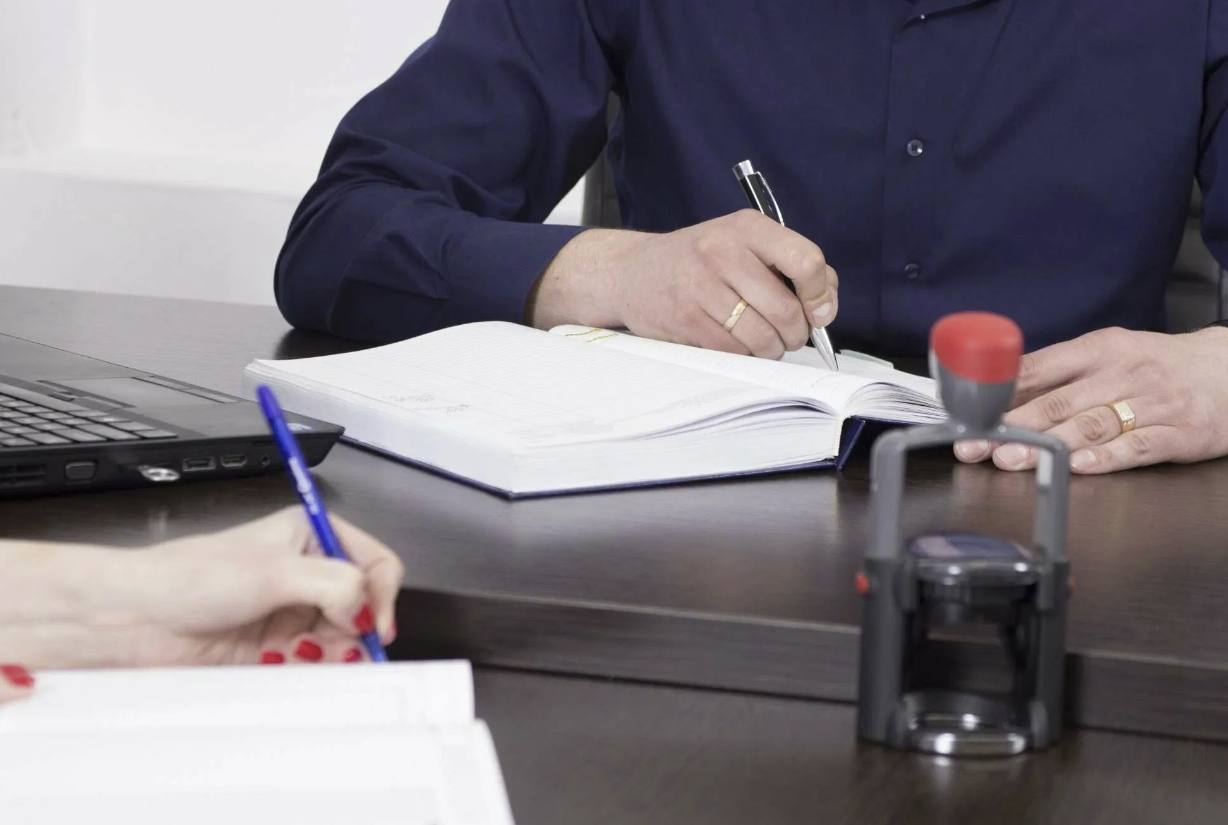 Нотариус Ткаченко М.В.