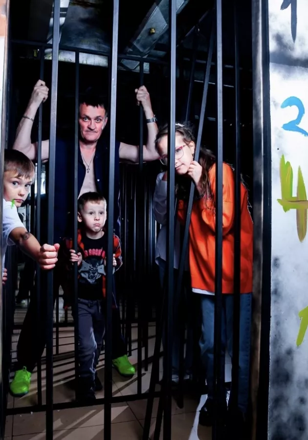 Парк развлечений Побег из Тюрьмы в Екатеринбурге: Парк аттракционов , Парк развлечений , Парк, Семейный отдых , Для детей и взрослых , Детский праздник , Детский парк, Аттракционы , Горки,