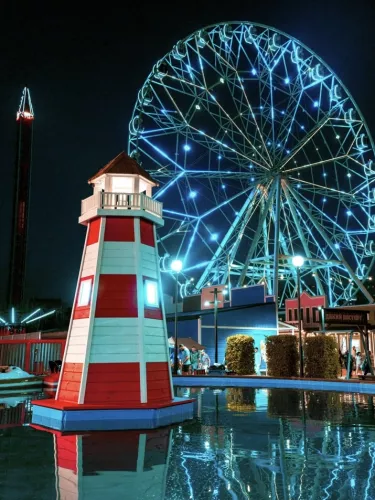 Парк развлечений Вокруг света  в  Омске