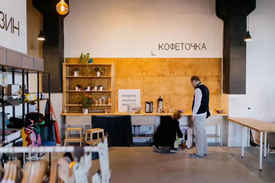 Кофейня-коворкинг Нормальное место в Санкт-Петербурге: Кофейня-коворкинг, Кофейня, Кофе, Кафе, Коворкинг, Место для работы, Тихое место, Где работать, Рабочее место, Можно с ноутбуком,