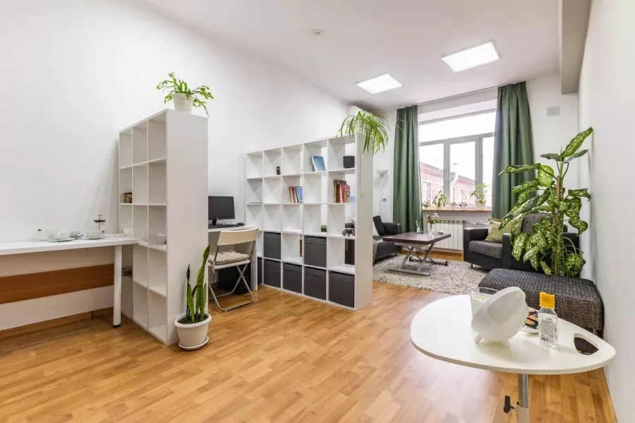 Коворкинг Uwork.place в Екатеринбурге: Коворкинг, Для психолога, Место для работы, Где работать, Рабочее место, Бизнес центр, Деятельность,