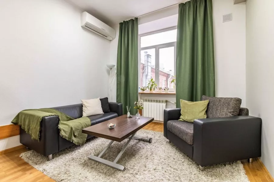Коворкинг Uwork.place в Екатеринбурге: Коворкинг, Для психолога, Место для работы, Где работать, Рабочее место, Бизнес центр, Деятельность,