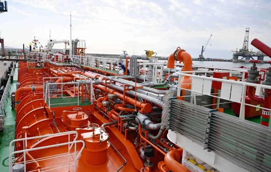 Азербайджанское Каспийское Морское Пароходство в Баку: Портовые Услуги, Судоремонт, Оффшорные Услуги, Транспортный Флот, Отгрузки, Специализированный Флот,