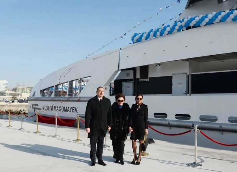 Азербайджанское Каспийское Морское Пароходство в Баку: Портовые Услуги, Судоремонт, Оффшорные Услуги, Транспортный Флот, Отгрузки, Специализированный Флот,