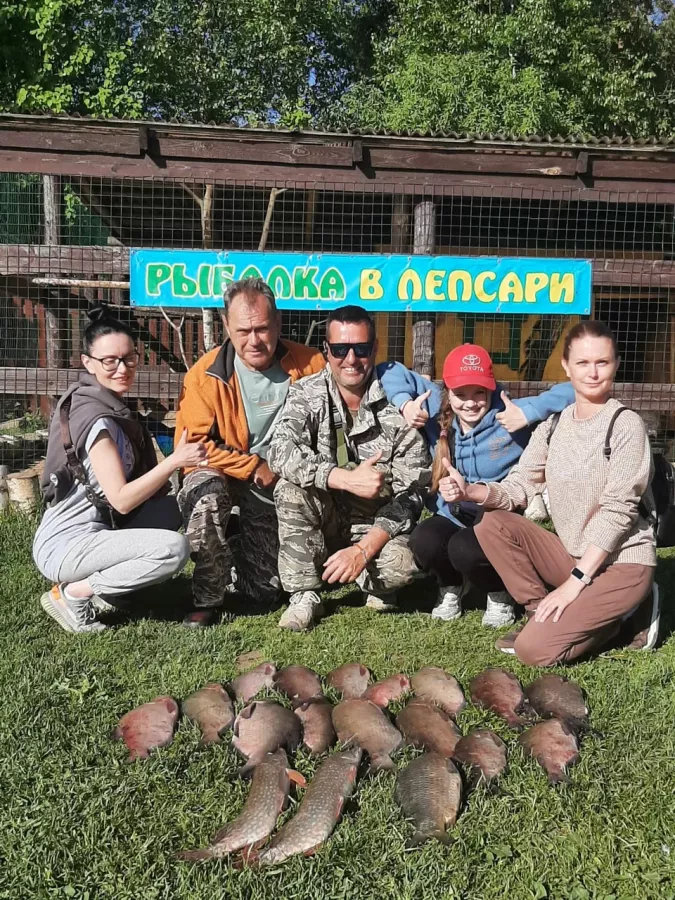 Рыбалка. Рыболовный Клуб в Санкт-Петербурге: Платная Рыбалка, Рыболовный Клуб, Рыбалка в Санкт-Петербурге, Трофейная Рыбалка, Рыбалка на Форель, Рыбалка на Линь, Рыбалка на Карпа, Рыбалка на Карася, Рыбалка на Сома, Рыбалка на Осетра,