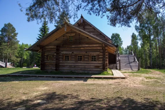 Музей "Деревянного зодчества и народного искусства Малые Корелы, Усадьба М. Т. Куницыной"