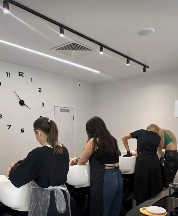 Бьюти-коворкинг Master Space в Санкт-Петербурге: Бьюти-коворкинг, Любить себя, Beauty мастер, Аренда рабочих мест, Коворкинг, Аренда офиса, Салон красоты, Beauty коворкинг, Парикмахер, Визажист, Маникюр, Деятельность,