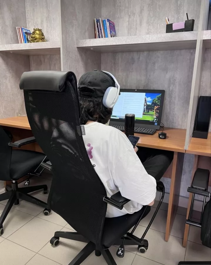 Коворкинг Connect work в Екатеринбурге: Коворкинг , Место для работы , Аренда рабочих мест , Аренда офиса , Аренда кабинета , Где работать , Рабочее место , Тихое место , Индивидуальный офис ,