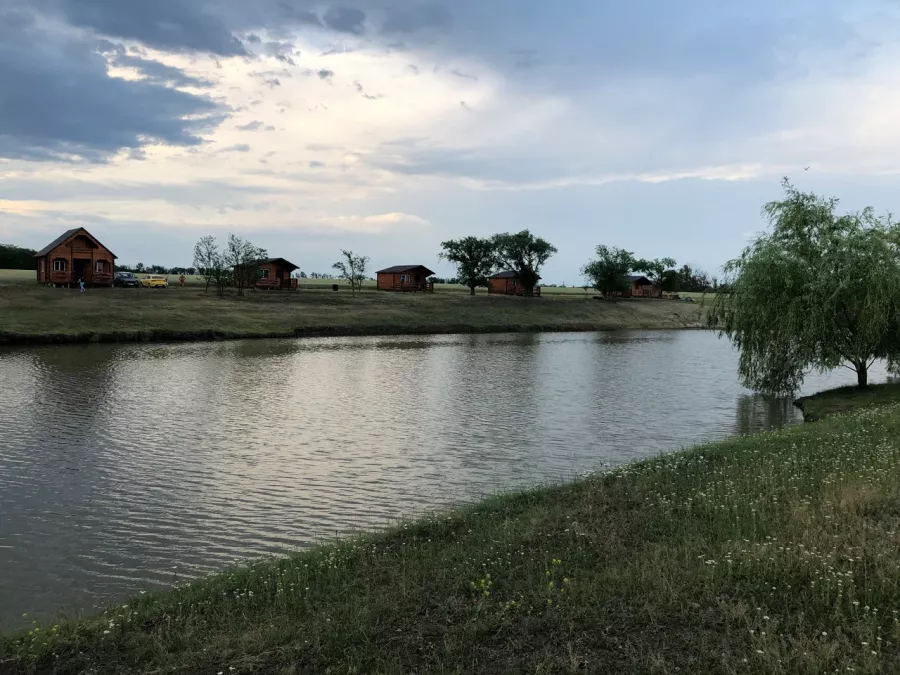 Отдых у Дарьи. Турбаза в Минеральных Водах: Платная Рыбалка, Турбаза, Рыбалка в Минеральных Водах, Рыбалка на Щуку, Рыбалка на Карпа, Рыбалка на Сазана, Рыбалка на Окуня, Рыбалка на Сома, Рыбалка на Амура, Рыбалка на Толстолобика,