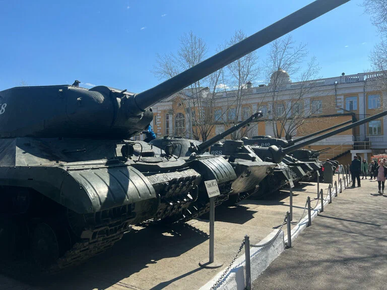 Военно-исторический музей в Чите: Выставка РетроТехники, Музей Военной Техники, Военная История, Центр Патриотического Воспитания, Дом Офицеров, Выставка Танков,