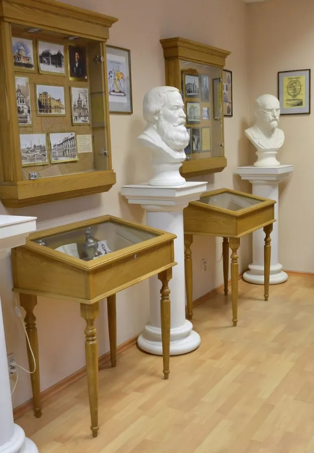 Музей Брянских меценатов в Брянске: Выставки, Музей, Культура, Искусство, История, Творчество, Экскурсия,