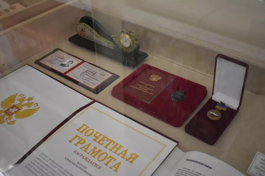 Музей КГБУ Государственный музей истории, литературы, искусства и культуры Алтая в Барнауле: Музей, Культура, Чилим, Искусство, История, Виртуальный музей, Прошлое, Искусство России , Современный музей , Выставочный зал , Творчество, Экскурсия,