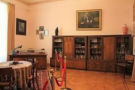 Музей Дом-музей Самеда Вургуна в Баку: Музей, Культура, Чилим, Искусство, История, Дом - музей, Прошлое, Искусство России , Современный музей , Выставочный зал , Творчество, Экскурсия,