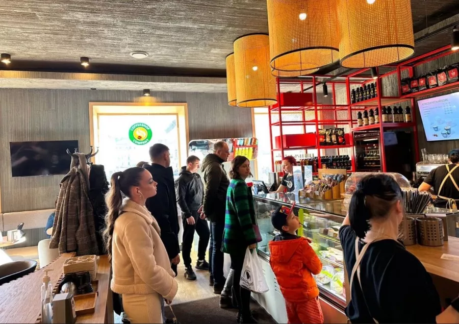 Кофейня- коворкинг Coffeeshop company в Санкт-Петербурге: Кофейня- коворкинг, Можно с ноутбуком, Кофейня, Место для работы, Где работать, Для работы, Коворкинг, Кофе, Кафе, Десерты,