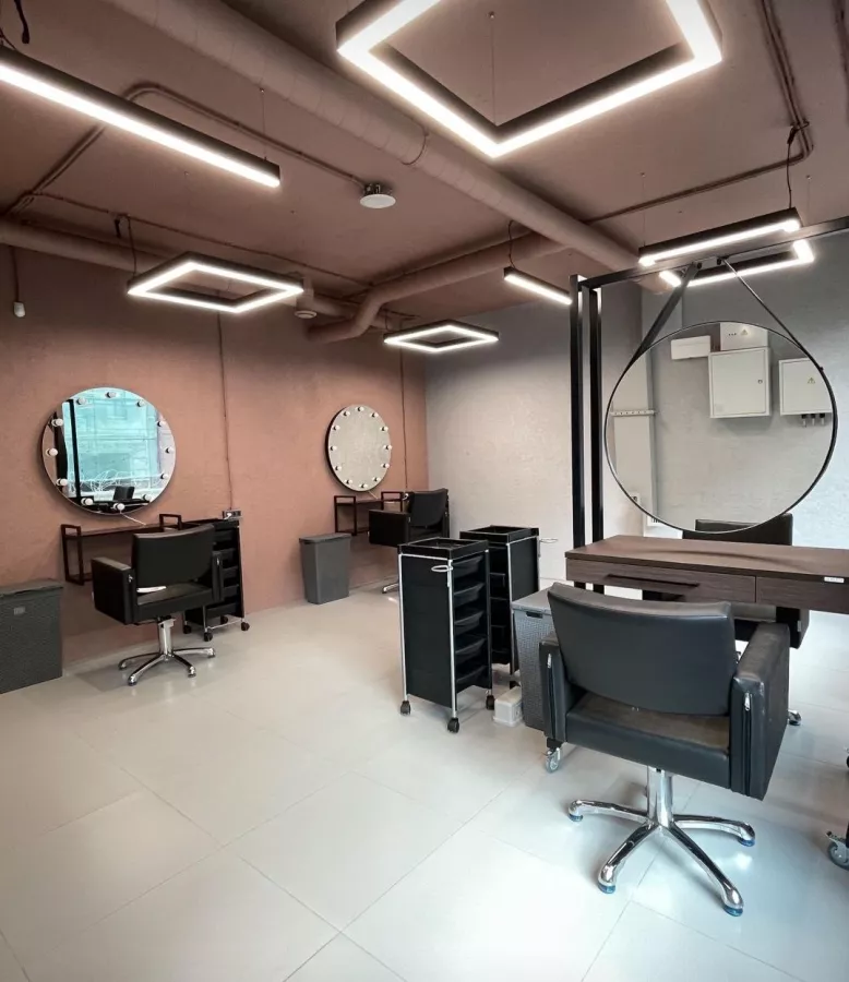 Бьюти-коворкинг Karamelka Place в Санкт-Петербурге: Beauty коворкинг, Beauty мастер , Любить себя, Для Beauty мастера, Салон красоты, Аренда рабочих мест, Аренда офиса, Аренда, Парикмахер, Визажист,