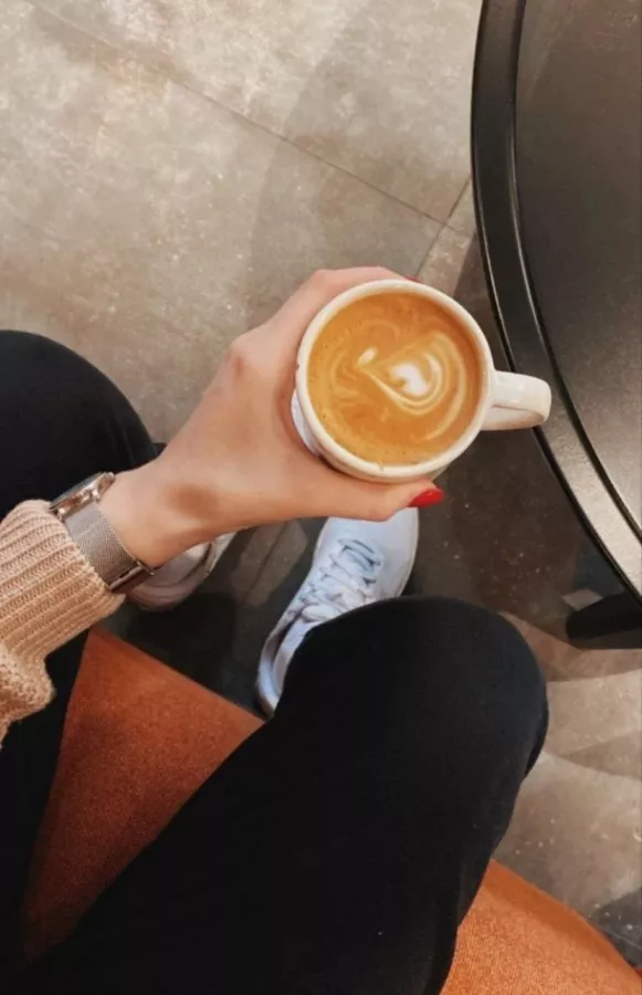 Кофейня- коворкинг Skuratov Coffee в Москве: Фрилансер, Можно с ноутбуком, Кофейня коворкинг, Коворкинг, Кофейня, Кофе с собой, Кофейня- коворкинг, Кофе, Кафе, Место для работы, Где работать,