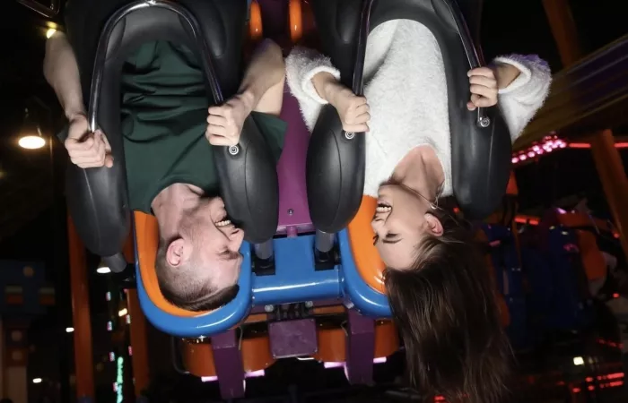 Парк аттракционов Град