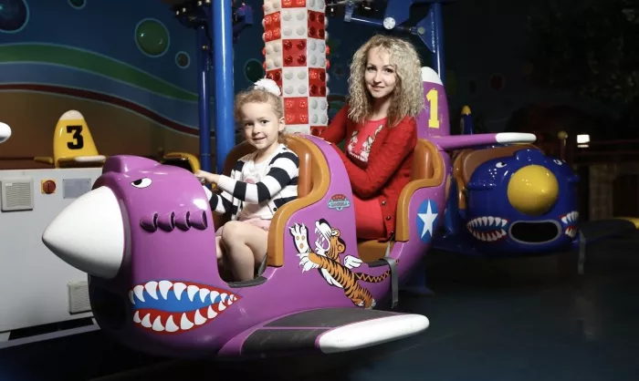 Парк аттракционов Град