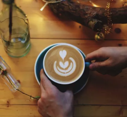 Кофейня- коворкинг Cosmic Latte