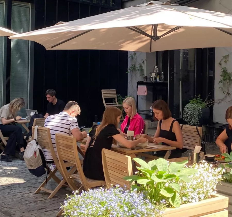 Кофейня- коворкинг Civil Coffee в Санкт-Петербурге: Кофейня- коворкинг, Фрилансер, Можно с ноутбуком, Можно с собакой, Dog friendly, Место для работы, Где работать, Кофейня, Коворкинг, Кофе, Завтрак, Тихое место,