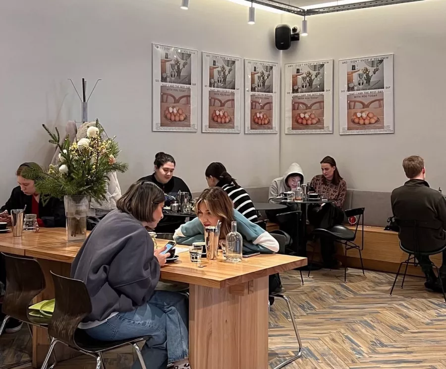 Кофейня- коворкинг Civil Coffee в Санкт-Петербурге: Кофейня- коворкинг, Фрилансер, Можно с ноутбуком, Можно с собакой, Dog friendly, Место для работы, Где работать, Кофейня, Коворкинг, Кофе, Завтрак, Тихое место,