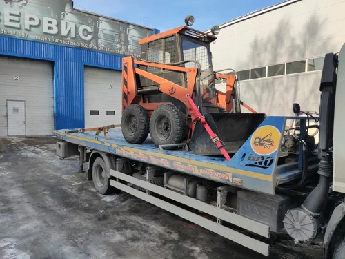 Эвакуация автомобилей Помогаторъ в Екатеринбурге: Подвоз Топлива, Запуск Двигателя, Замена Колес, Заряд Аккумулятора, Отогрев Автомобиля, Междугородные Перевозки, Прикур Автомобиля,