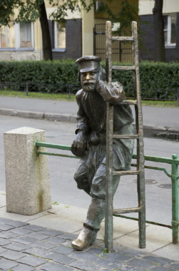 Памятник «Фонарщик» 