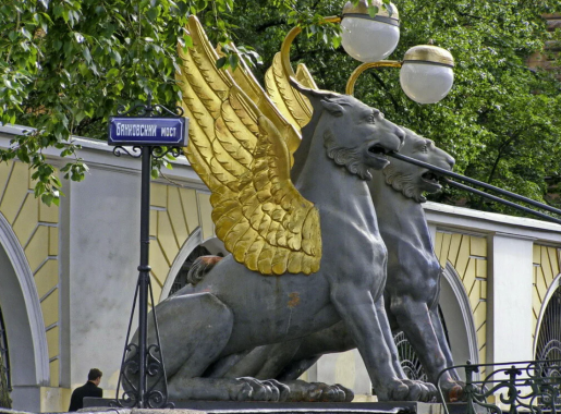 Памятник «Грифоны» 