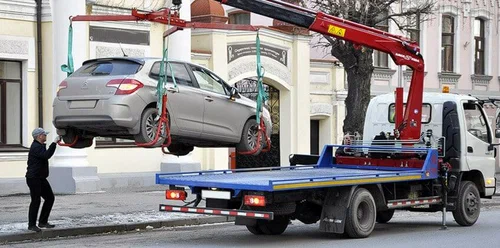 Эвакуация автомобилей МосЭвакуатор в Москве: Мотоэвакуатор , Подвоз Топлива, Запуск Двигателя, Отключение Сигнализации, Снятие Блокираторов, Открытие Капота, Открытие Багажника , Зарядка Аккумулятора, Отогрев Автомобиля,