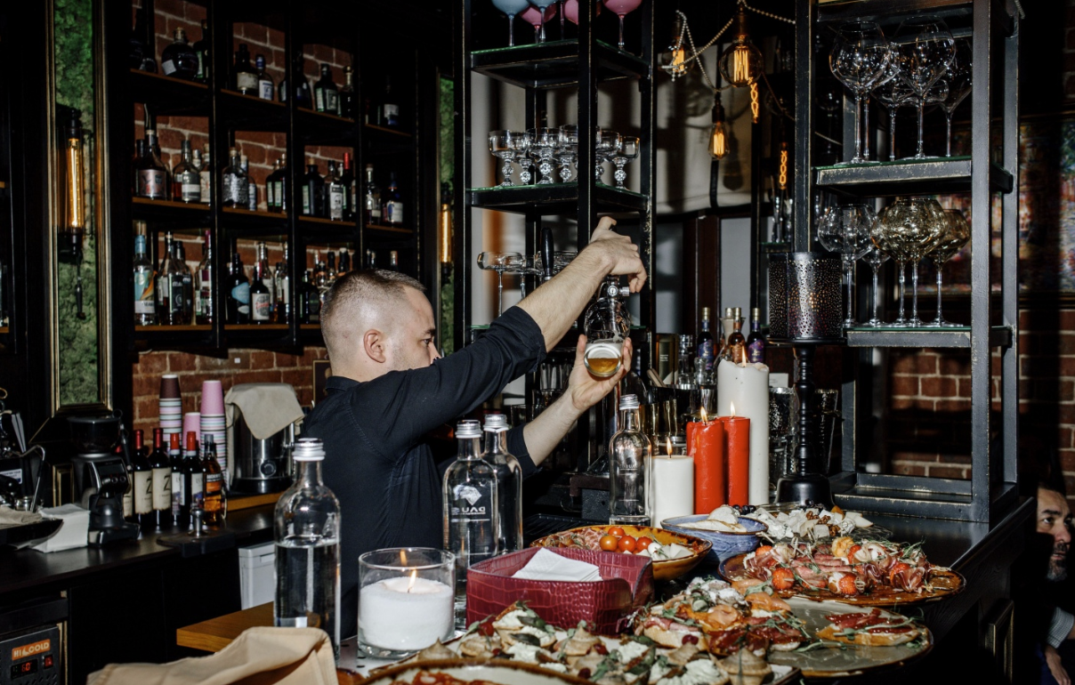 Ресторан "SvoY"