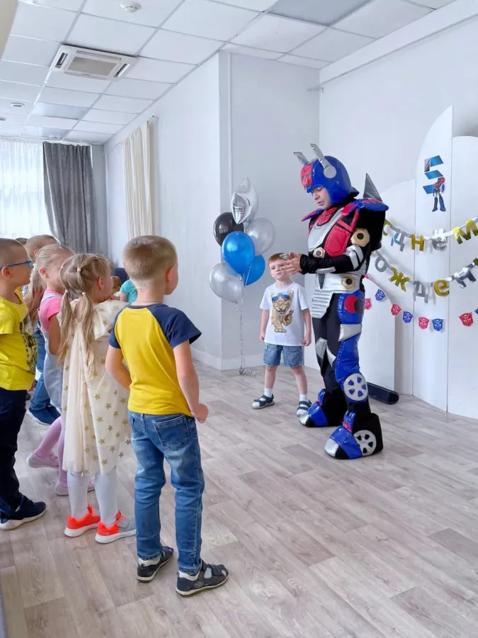 Организация и проведение детских праздников ProHappy в Видном: Праздник, Мыльные пузыри, День рождение, Услуги аниматора, Вечеринка, Поздравление, Аквагрим , Научное шоу, Музыкальное поздравление, Серебряное шоу, Фокусник,