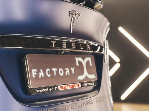 Детейлинг Factory Dc в Санкт-Петербурге: Химчистка Салона, Полировка Стекол, Бронирование Автомобиля, Антигравийная Пленка, Покраска Дисков, Удаление Вмятин, Хромирование , Автовинил,