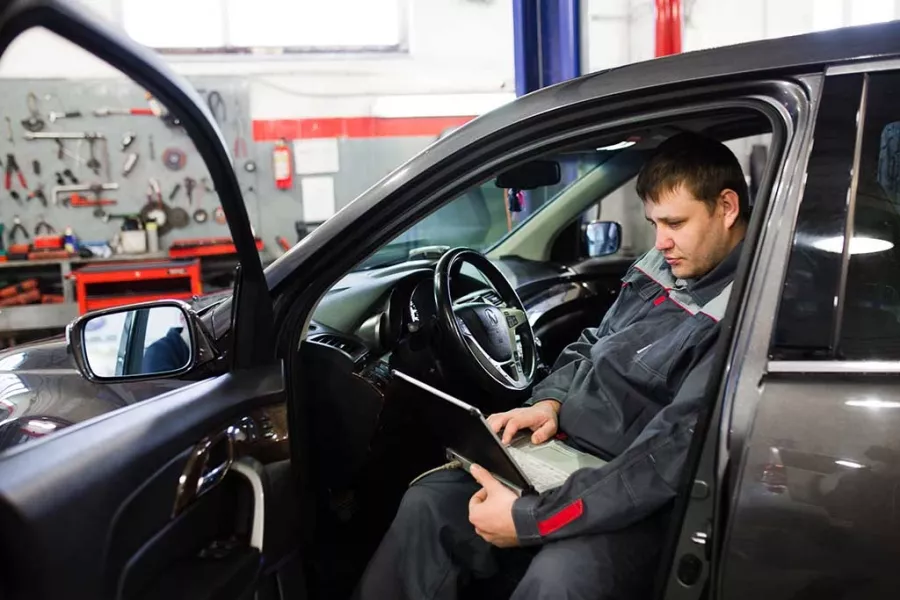 АвтоТехЦентр Автодром в Омске: Авто, Химчистка, Запчасти, СТО, Замена Масла, Шиномонтаж, Ремонт, Автомойка,