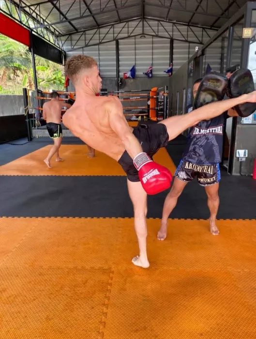 Спортивный Зал KB Muay Thai в Пхукете: Тренировка, Тренер, Спортивный зал, Спортзал, Муай-Тай, 