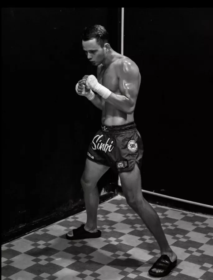 Спортивный Зал Rattachai Muay Thai в Пхукете: Тренировка, Тренер, Спортзал,