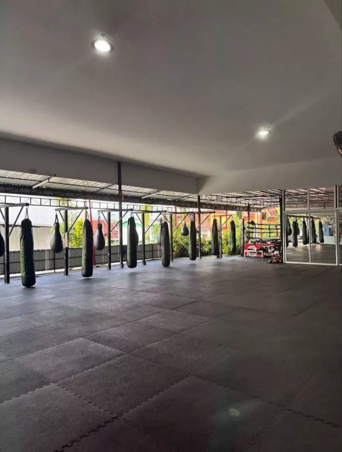 Спортивный Зал Rattachai Muay Thai в Пхукете: Muay Thai, Trainings, Coaches, Муай-Тай, Тренировки, Тренеры,