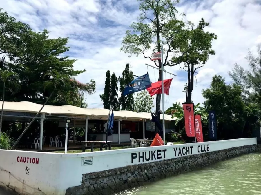Яхт-Клуб Phuket в Пхукете: Yachts, Restaurant, Boats, Windsurfing, Яхты, Ресторан, Лодки, Виндсёрфинг,