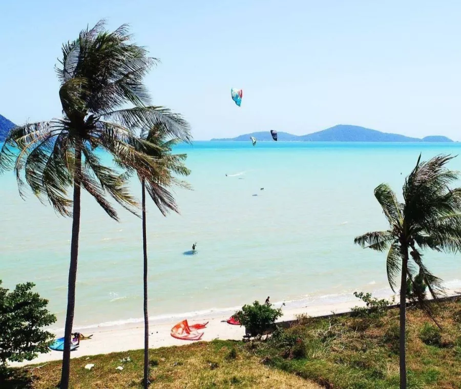 Прокат Водного Оборудования KBA Kite Boarding Asia Phuket в Пхукете: Вода, Прокат, Бильярд,