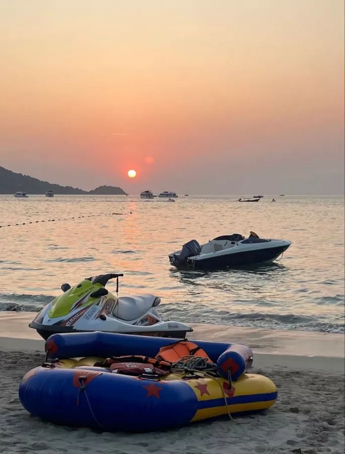 Прокат Гидроциклов Jason Jet Ski & Parasailing Patong Beach в Пхукете: Вода, Гидроциклы, Прокат,