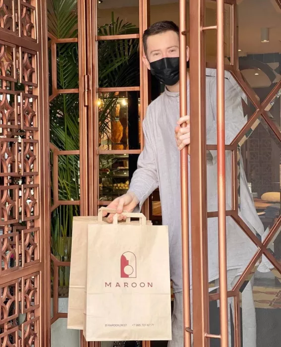 Ресторан с атмосферой востока Maroon в Москве: Еда, Вкусно, Десерты, Восточная кухня, ​Летняя терраса, Завтрак, Ресторан, Кафе, Терраса, 
