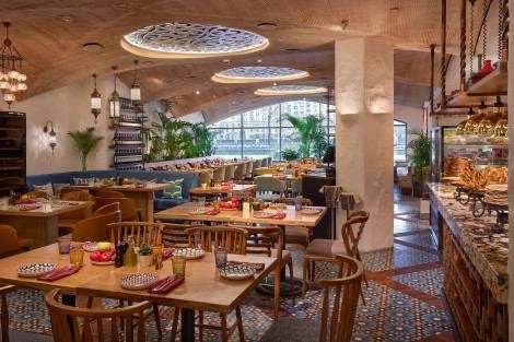Ресторан с атмосферой востока Maroon в Москве: Еда, Вкусно, Десерты, Восточная кухня, ​Летняя терраса, Завтрак, Ресторан, Кафе, Терраса, 