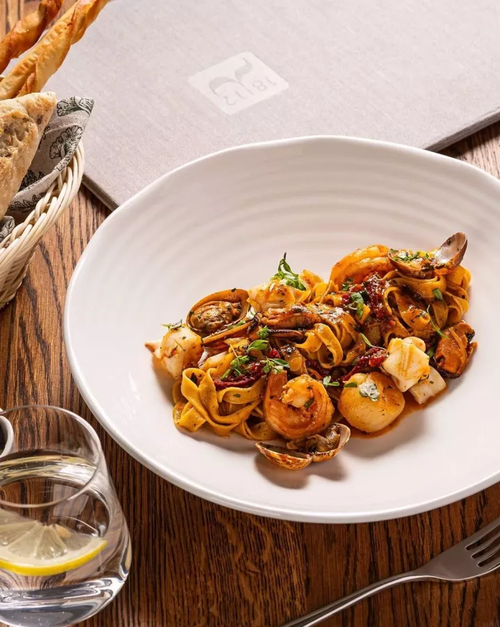 Ресторан авторской европейской кухни 18.12 в Москве: Еда, Вкусно, Десерты, Завтрак, Семейный отдых , Свидание, Ресторан, Авторская кухня, Европейская кухня,