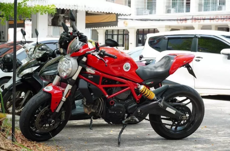 Прокат Мотоциклов Maxi Scooter в Пхукете: Мотоциклы, Скутеры, Аренда, Rental, Motorcycles, Scooters,