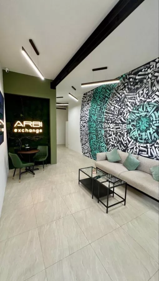 Обмен Валюты ARBI Exchange в Пхукете: Валюта, Деньги, Евро, Рубли, Доллары, Русские Карды, Currency, Money, Euro, Rubles, Dollars, Russian Cards,