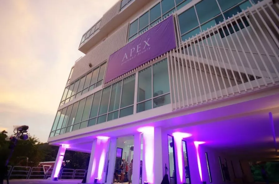 Косметологическая Клиника APEX Medical Center в Пхукете: Косметика, Доктор, Клиника, Больница, Cosmetics, Doctor, Clinic, Hospital,