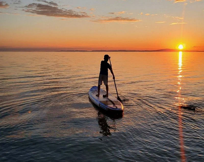Sup 77 в Адлере: Прокат сапбордов, Аренда сапбордов, Развиваться, сапсерфинг, Пункт проката, Прокат, Аренда, Спортивный отдых, Чилим, Спортивный инвентарь, Аренда в Адлере, Сап тур,