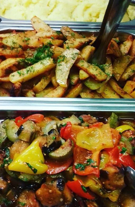 Столовая Горбушка в Краснодаре: Столовая, Вкусно, Парковка, Еда навынос, Столовая в Краснодаре, Буфет, Поесть, Напитки,