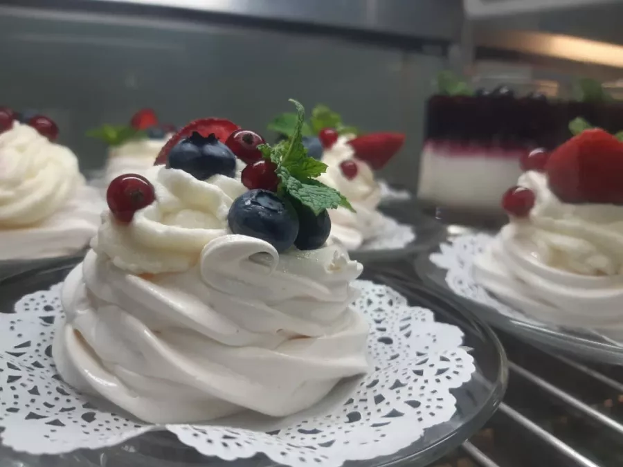 Столовая Горбушка в Краснодаре: Столовая, Вкусно, Парковка, Еда навынос, Столовая в Краснодаре, Буфет, Поесть, Напитки,