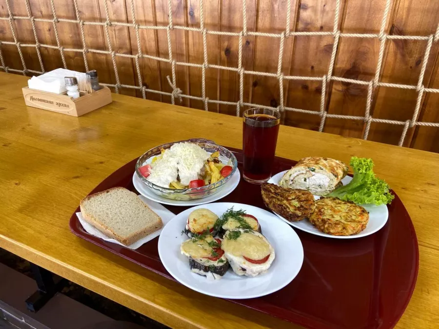 Столовая Кавказ групп в Краснодаре: Еда навынос, Поесть, Буфет, Вкусно, Быстрое питание, Напитки, Недорого, Парковка, Столовая в Краснодаре, Столовая ,