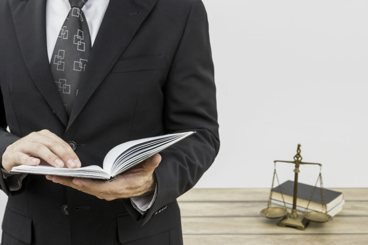 Юридическая компания "Правое Дело"